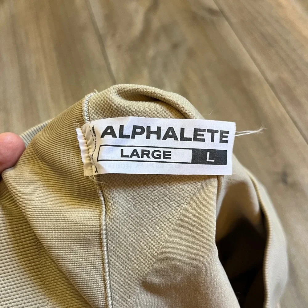 Alphalete Womens Amplify Seamless Shorts Large Tan Beige Set of 2 Bin B-50 - Picture 3 of 6